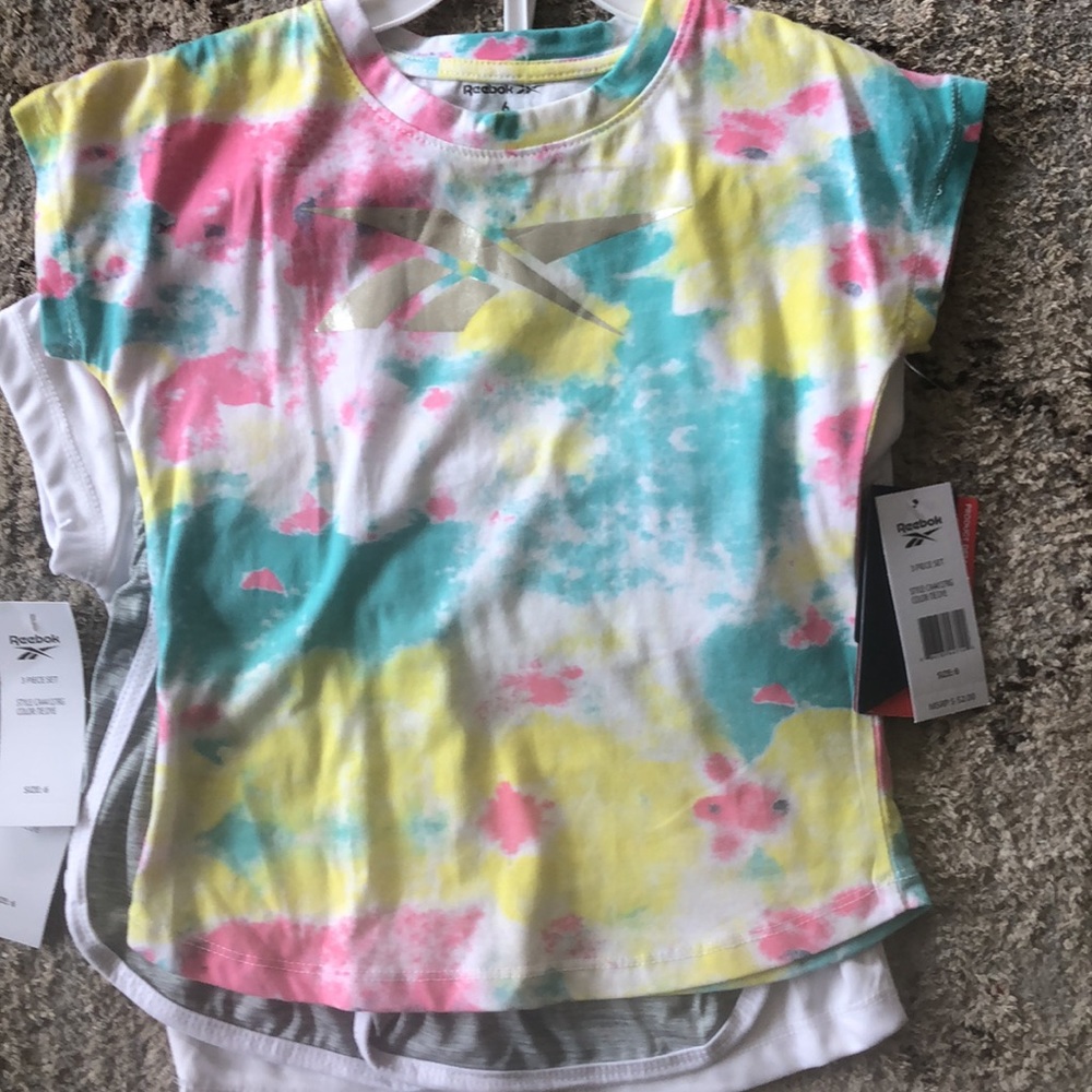 NWT 3 PIECE REEBOK SHORT SET - Picture 3 of 3